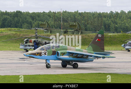 Belarus. Minsk. Juli 3, 2018. Eine russische Suchoi Su-25 Frogfoot Erdkampfflugzeug des weißrussischen Air Force Stockfoto