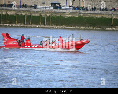 Thames Raketen Motorboot auf der Themse Stockfoto