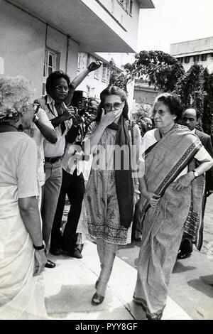 Der ehemalige Premierminister von Indien Indira Gandhi und Sonia Gandhi, Indien, Asien, 1970 s Stockfoto