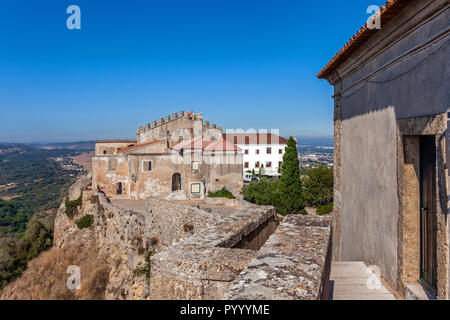 Palmela, Portugal. Casa Capelo Haus innerhalb des Castelo de Palmela Schloss. Stockfoto