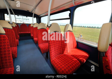 Ein kürzlich ausgelieferter, brandneuer Doppeldeckerbus, der an die Betreiber Brighton und Hove Buses geliefert wurde. VEREINIGTES KÖNIGREICH. Stockfoto