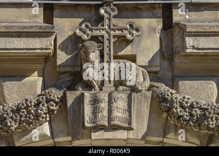 Detail Lamm, lokalen Haus, Sophienkirche, Große Hamburger Straße, Mitte, Berlin, Deutschland, Detail Lamm, Gemeindehaus, Große Hamburger Straße, Berlin-Mitte, 5Mose Stockfoto