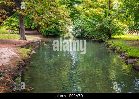 Schöne Aussicht von Parco Sempione in Mailand. Stockfoto