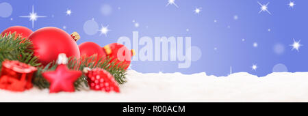 Weihnachtskugeln rot Deko Kugeln Sterne banner Grenze snow space copyspace kopieren Text Stockfoto