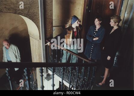 Tout Va Bien, auf s'en va - Frankreich Jahr: 2000 Regie: Claude Mourieras Michel Piccoli, Natacha Regnier, Miou Miou, Sandrine Kiberlain Stockfoto