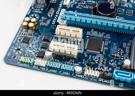 Elektronik-Komponenten auf modernen PC Computer mainboard Stockfoto