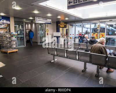 Den Bahnhof Fort William Wartezimmer in den schottischen Highlands Stockfoto