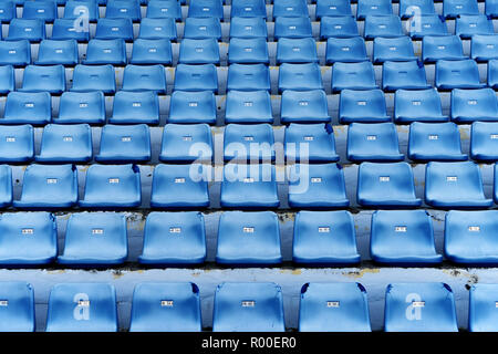 Leere blau Stadion sitze. Abstrakte und Sport Konzept Stockfoto