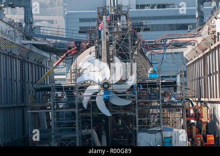 U-Boot, eine einbauen, Naval Werften, Hafen von San Diego, San Diego, Kalifornien. Stockfoto