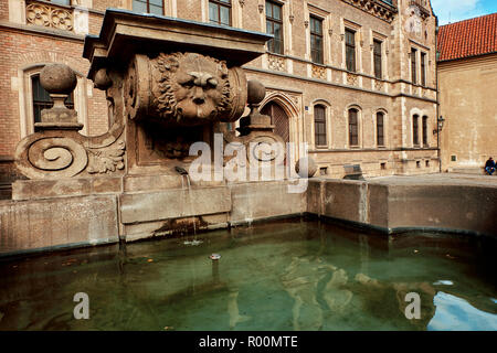 Die dritte Burg Hof der Prager Burg im Sommer in Prag, Tschechische Republik Stockfoto