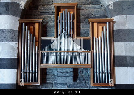 Orgel in der Kirche von St. Peter, Porto Venere, Italien Stockfoto