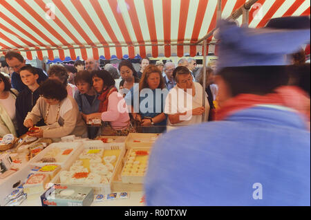 Französische Straße Markt, Hastings, East Sussex, England, Großbritannien Stockfoto