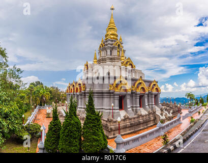 Wat Santikhiri Tempel auf Doi Mae Salong, Chiang Rai Nord Thailand Stockfoto