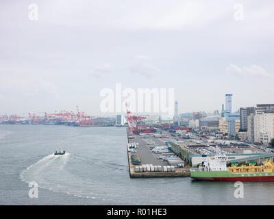 Tokio, Japan, 12. September 2018. Hafen von Tokyo ist eine der geschäftigsten Seehäfen im Pazifischen Ozean Becken mit 100 Millionen Tonnen Fracht umgeschlagen annuall Stockfoto