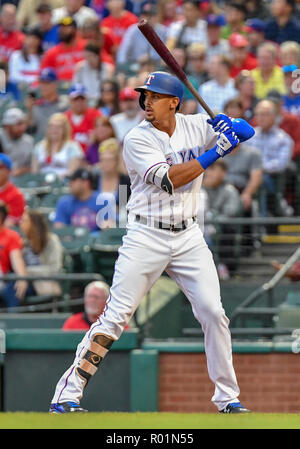 Mai 04, 2018: Texas Rangers batter Ronald Guzman #67 an der Platte während ein MLB Spiel zwischen den Boston Red Sox und die Texas Rangers bei Globe Life Park in Arlington, TX Boston besiegte Texas 5-1 Albert Pena/CSM Stockfoto