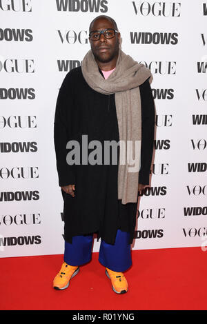 London, Großbritannien. 31 Okt, 2018. LONDON, GROSSBRITANNIEN. Oktober 31, 2018: Steve McQueen im 'Witwen' Special Screening in Zusammenarbeit mit der Vogue in der Tate Modern, London. Bild: Steve Vas/Featureflash Credit: Paul Smith/Alamy leben Nachrichten Stockfoto