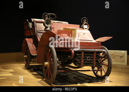 Bonhams, London, UK 1 Nov 2018 - 1904 Cadillac Modell A 6 ½HP hinten - Eingang tonneau (Est £ 65.000 - 75.000). Veteran Kraftfahrzeuge auf Anzeige bei Bonhams, bevor Sie in die älteste fahrende Event in der Welt, das London Brighton Run am Sonntag, den 4. November. Credit: Dinendra Haria/Alamy leben Nachrichten Stockfoto