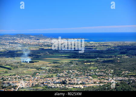 Ansicht von oben oben Roquebrune sur Argens, Frejus, 83, Var, Cote d'Azur, PACA, Stockfoto