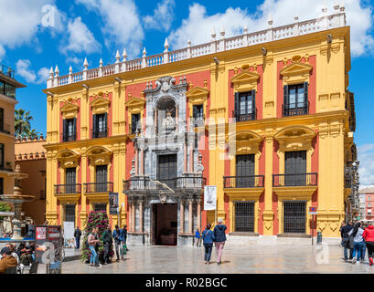 Der Palacio Episcopal (Bishop's Palace), beherbergt ein kleines Museum, Plaza del Obispo, Altstadt, Malaga, Costa del Sol, Andalusien, Spanien Stockfoto