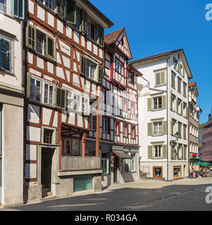 St. Gallen, Schweiz - 19. September 2018: eine Straße im historischen Teil iof der Stadt. Die Stadt St. Gallen ist die Hauptstadt des Schweizer Kantons Stockfoto