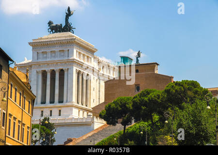 Blick auf die Altare della Patria aus der Perspektive des Kapitolinischen Hügel Treppen. Stockfoto