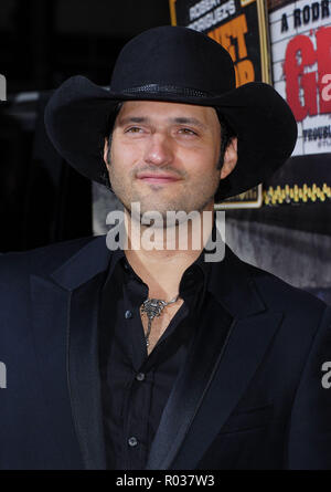 Robert Rodriguez bei der Ankunft im Grindhouse Premiere im Orpheum Theater in Los Angeles. headshot hat 15 RodriguezRobert058 Red Carpet Event, Vertikal, USA, Filmindustrie, Prominente, Fotografie, Bestof, Kunst, Kultur und Unterhaltung, Topix Prominente Fashion/Vertikal, Besten, Event in Hollywood Leben - Kalifornien, Roter Teppich und backstage, USA, Film, Stars, Film Stars, TV Stars, Musik, Promis, Fotografie, Bestof, Kunst, Kultur und Unterhaltung, Topix, headshot, vertikal, eine Person aus dem Jahr 2007, Anfrage tsuni@Gamma-USA.com Stockfoto