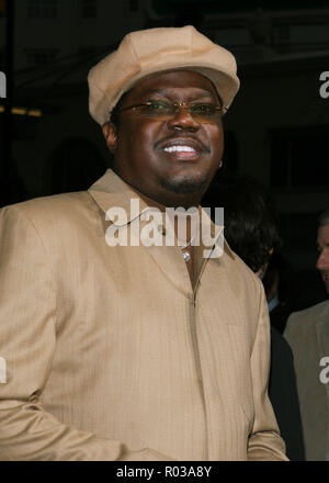 Bernie Mac Ankunft auf dem Erraten, wer Premiere auf der Chinese Theatre in Los Angeles. März 13, 2005. BernieMac 055 Red Carpet Event, Vertikal, USA, Filmindustrie, Prominente, Fotografie, Bestof, Kunst, Kultur und Unterhaltung, Topix Prominente Fashion/Vertikal, Besten, Event in Hollywood Leben - Kalifornien, Roter Teppich und backstage, USA, Film, Stars, Film Stars, TV Stars, Musik, Promis, Fotografie, Bestof, Kunst, Kultur und Unterhaltung, Topix, headshot, vertikal, eine Person aus dem Jahr 2005, Anfrage tsuni@Gamma-USA.com Stockfoto