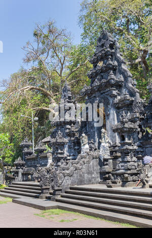 Historische Pura Goa Lawah Tempel auf Bali, Indonesien Stockfoto