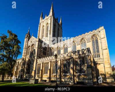 St. Edmundsbury Cathedral Bury St Edmunds Cathedral. Das aus dem 11. Jahrhundert stammende, im 12. Und 16. Jahrhundert wiederaufgebaute Münster wurde 1914 zum Dom. Stockfoto