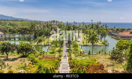 Panorama der Taman Ujung Soekasada Wasser Palast auf Bali, Indonesien Stockfoto