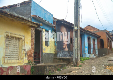 Wandbild in Trinidad, eine Stadt in der Kuba, für die koloniale Altstadt und Kopfsteinpflaster bekannt. Stockfoto