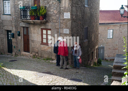 Monsanto, Portugal, street scene im Bergdorf Monsanto Stockfoto