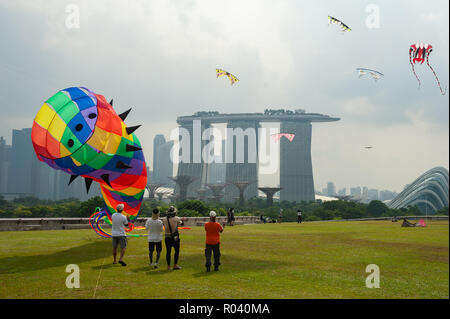 Singapur, Republik Singapur, fliegende Drachen Stockfoto