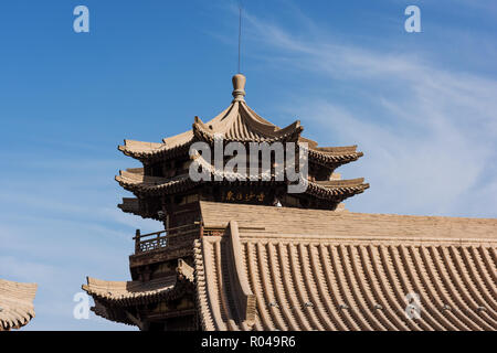 Alte Chinesische hölzernen Pagode, Crescent Moon Frühling, Dunhuang, Gansu, China Stockfoto