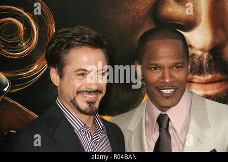 Robert Downey Jr., Jamie Foxx 04/20/09 "Die Sololist 'Premiere @ Paramount Theater, Hollywood Foto von Ima Kuroda/HNW/PictureLux (20. April 2009) Datei Referenz # 33689 540 HNWPLX Stockfoto