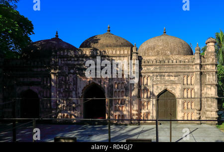 Shahbaz Khan Moschee oder Haji Khwaja Shahbaz Moschee ist ein historischen Moschee in Dhaka, Bangladesh. Ein Kaufmann, der Prinz von Dhaka, der Hauptstadt von Haji khwaja Shahbaz Stockfoto