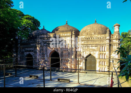 Shahbaz Khan Moschee oder Haji Khwaja Shahbaz Moschee ist ein historischen Moschee in Dhaka, Bangladesh. Ein Kaufmann, der Prinz von Dhaka, der Hauptstadt von Haji khwaja Shahbaz Stockfoto