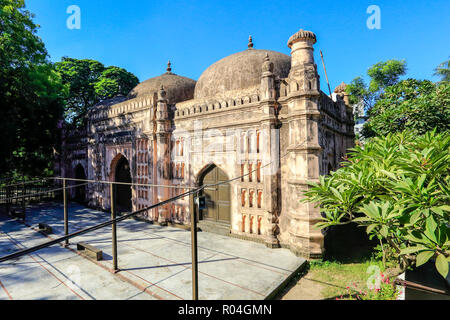 Shahbaz Khan Moschee oder Haji Khwaja Shahbaz Moschee ist ein historischen Moschee in Dhaka, Bangladesh. Ein Kaufmann, der Prinz von Dhaka, der Hauptstadt von Haji khwaja Shahbaz Stockfoto