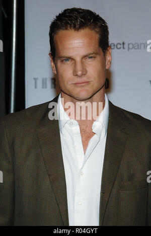 Brian Van Holt bei der Launch Party ankommen für die Ghost Whisperer und Schwelle auf dem Hollywood Forever Cemetery in Los Angeles. September 9, 2005. VanHoltBrian036 Red Carpet Event, Vertikal, USA, Filmindustrie, Prominente, Fotografie, Bestof, Kunst, Kultur und Unterhaltung, Topix Prominente Fashion/Vertikal, Besten, Event in Hollywood Leben - Kalifornien, Roter Teppich und backstage, USA, Film, Stars, Film Stars, TV Stars, Musik, Promis, Fotografie, Bestof, Kunst, Kultur und Unterhaltung, Topix, headshot, vertikal, eine Person aus dem Jahr 2005, in Stockfoto