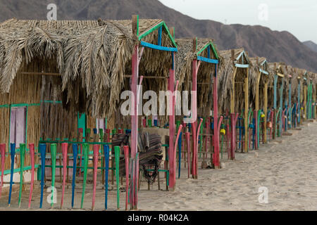 Bedouin Hütten in Sondos Camp. Nuweiba. Ägypten Stockfoto