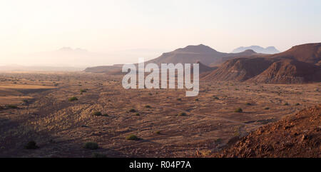 Namibia Landschaft Beispiel Afrika Landschaften; - Sonnenaufgang in den Bergen, Damaraland, Namibia Afrika Stockfoto