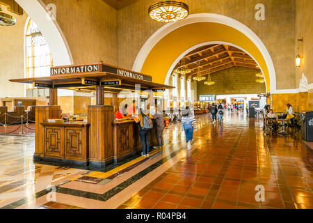 Blick auf den Innenbereich von Union Station, Los Angeles, Kalifornien, Vereinigte Staaten von Amerika, Nordamerika Stockfoto