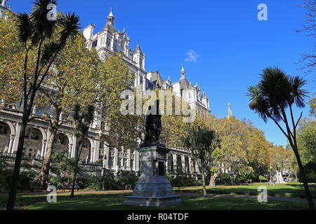 William Tyndale Statue, Whitehall Gardens, Victoria Embankment, Westminster, London, England, Großbritannien, USA, UK, Europa Stockfoto