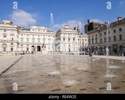 Fountain Court, Somerset House, London, England, Vereinigtes Königreich, Europa Stockfoto