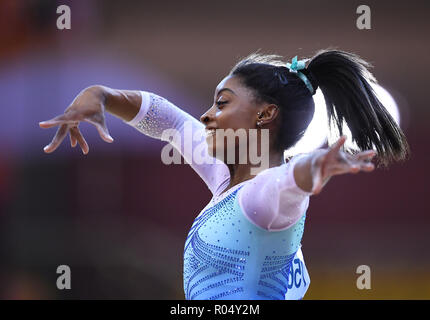 Doha, Katar. 01 Nov, 2018. Simone Biles (USA) am Boden. GES/Turnen/Gymnastik Weltmeisterschaften in Doha, multi-bekämpfung Endrunden, 01.11.2018 - GES/Turnen/Gymnastik-WM: 01.11.2018 - | Verwendung der weltweiten Kredit: dpa/Alamy leben Nachrichten Stockfoto