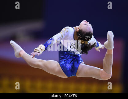 Doha, Katar. 01 Nov, 2018. Yile Chen (CHN) am Boden. GES/Turnen/Gymnastik Weltmeisterschaften in Doha, multi-bekämpfung Endrunden, 01.11.2018 - GES/Turnen/Gymnastik-WM: 01.11.2018 - | Verwendung der weltweiten Kredit: dpa/Alamy leben Nachrichten Stockfoto