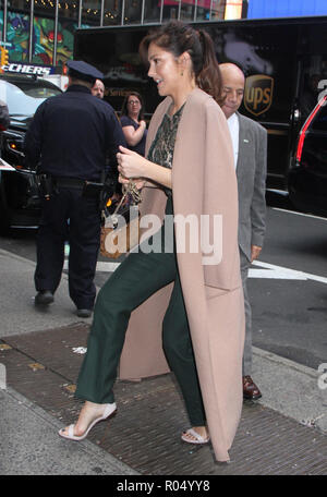 New York, NY, USA. 1 Nov, 2018. Minka Kelly bei Gma Tag Förderung er neue DC Universe Serie Titans am November 01, 2018 in New York City. Credit: Rw/Medien Punch/Alamy leben Nachrichten Stockfoto