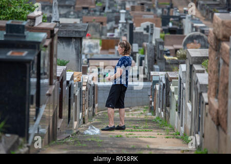 Sao Paulo, Brasilien. 2. Nov 2018. SP - Sao Paulo - 02/11/2018 - Tag des fertigen Sao Paulo - Bewegung in den Cemiterio tun Araca in Sao Paulo am Morgen dieses Tages 2 von November Tag des verstorbenen Foto: Suamy Beydoun/AGIF AGIF/Alamy Credit: Live-Nachrichten Stockfoto