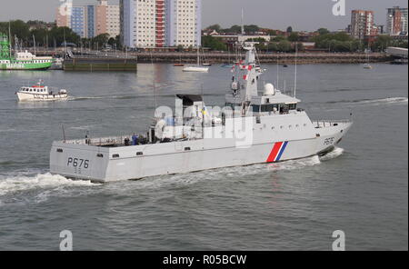 Die Cherbourg basierte Französisches Marineschiff FS Flamant in Portsmouth, Großbritannien am 18. Mai 2018 eintreffen. Stockfoto