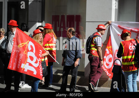 In den Streik Tati's Mitarbeiter protestieren gegen in Lyon, Frankreich Stockfoto